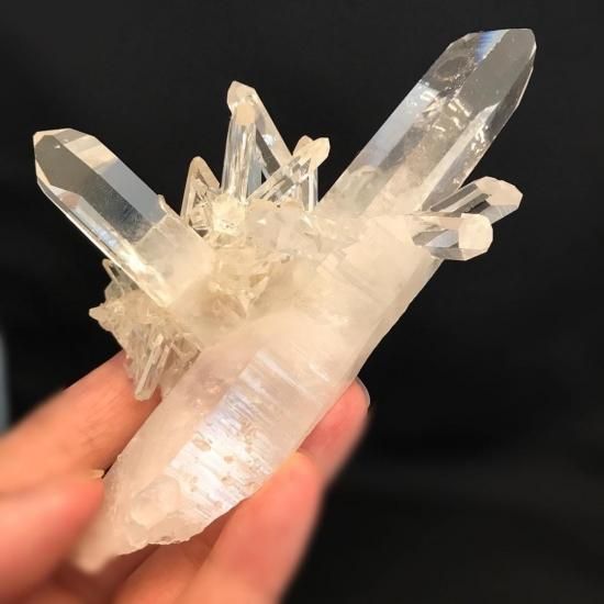 『 飛躍の約束 』 Quartz Clusters