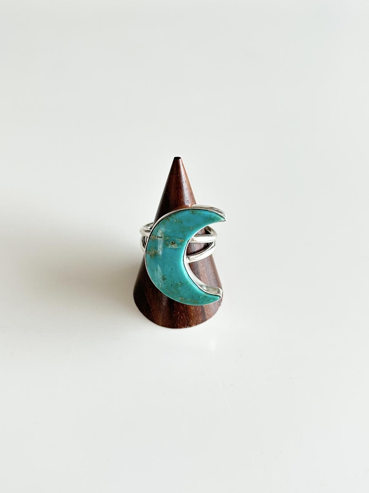 ナバホ族 キングマンターコイズムーンリング（L) 11.5号