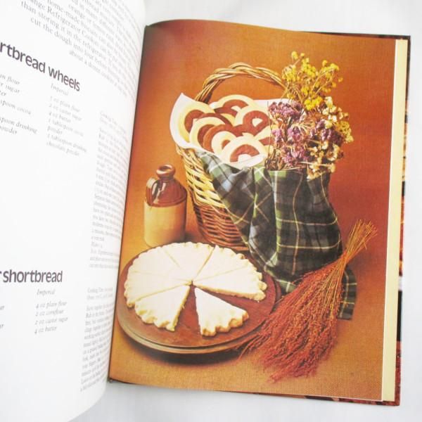 Cakes, Pastries & Bread - wordsong Cakes, Pastries & Bread - wordsong