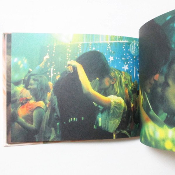 THE VIRGIN SUICIDES - PHOTO BOOK - wordsong