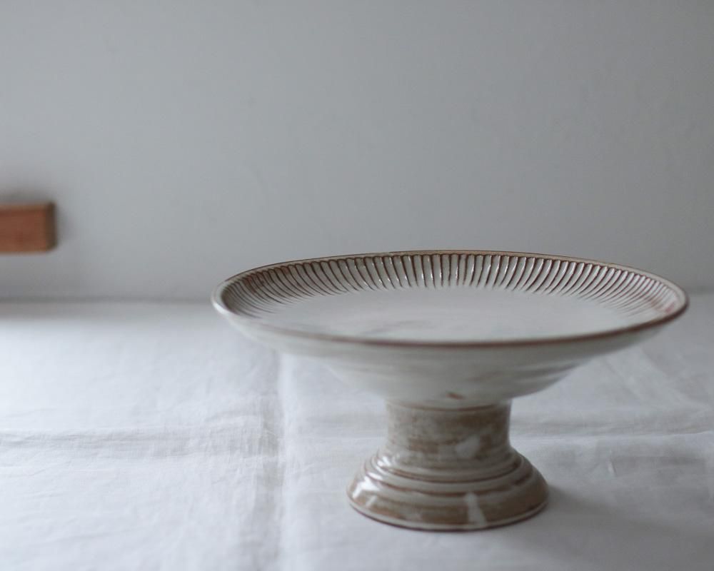 陶芸作家 石渡磨美さん 低型コンポート台