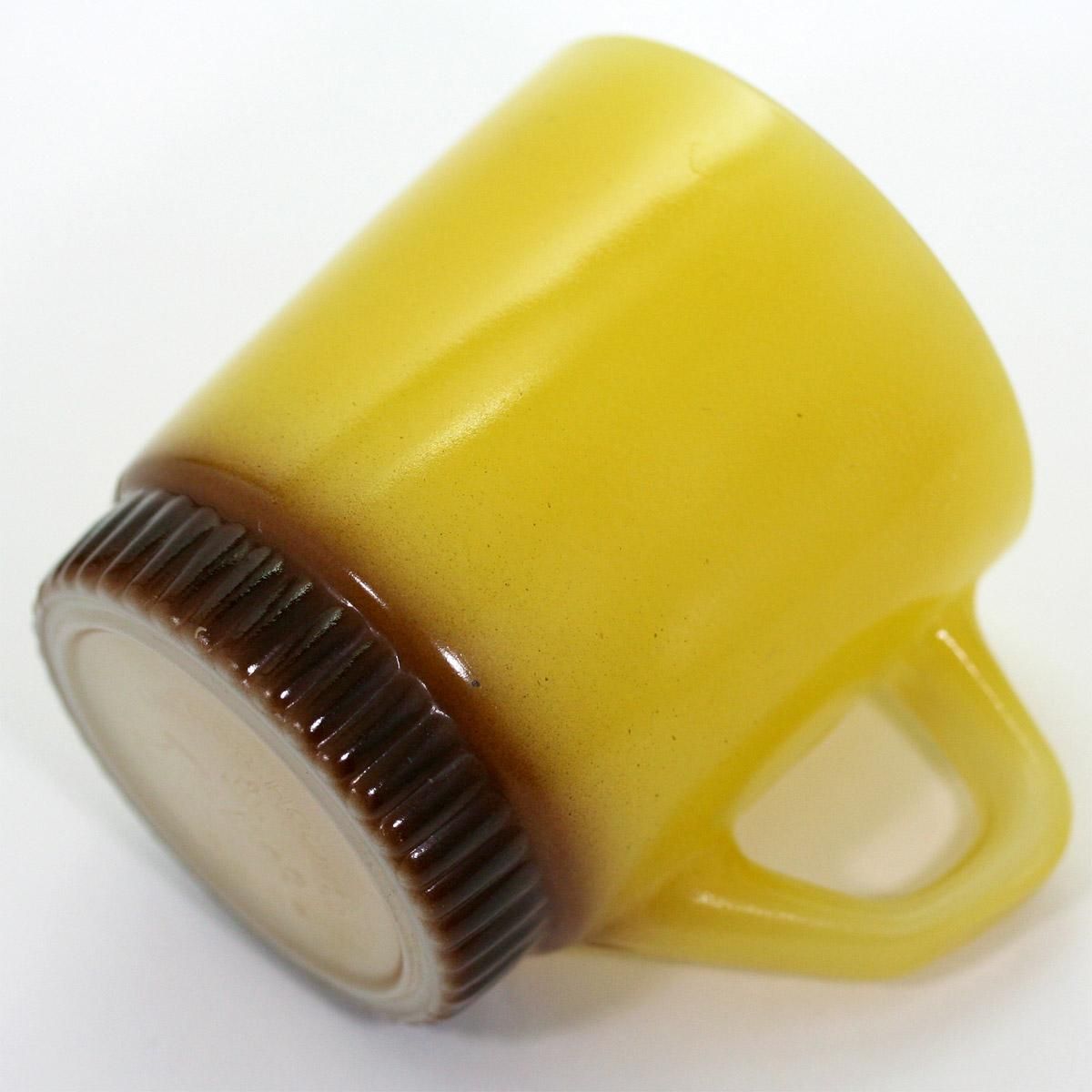 ファイヤーキング リブボトムマグ黄茶 - ファイヤーキングとスヌーピー