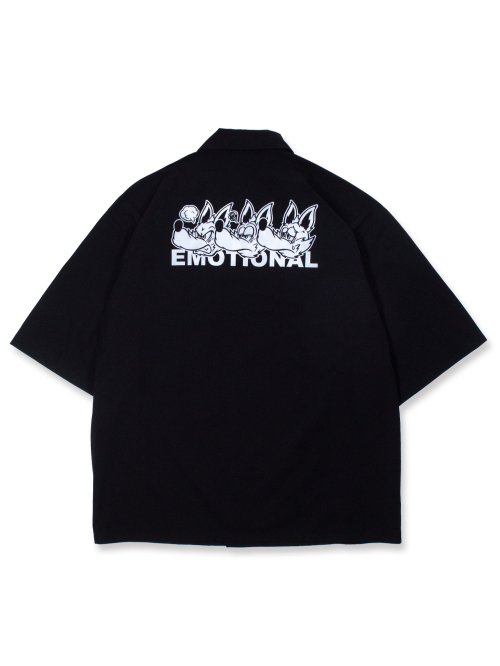 <img class='new_mark_img1' src='https://img.shop-pro.jp/img/new/icons8.gif' style='border:none;display:inline;margin:0px;padding:0px;width:auto;' />EMOTIONAL S/S BiG SHIRTS