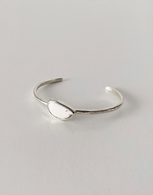 accessories mau ホワイトバッファロー silver bangle