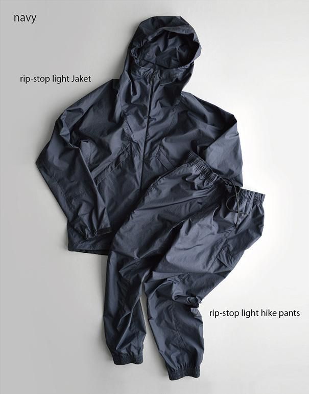 GOLDWIN rip-stop light hike pants navy