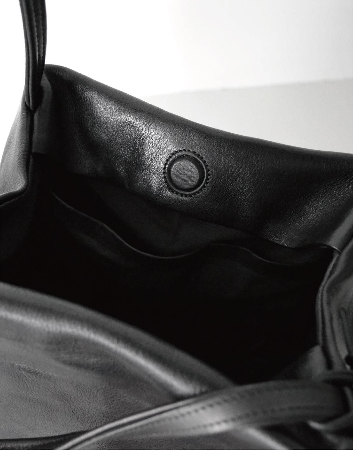 ViN cube bag M black ViN cube bag M black