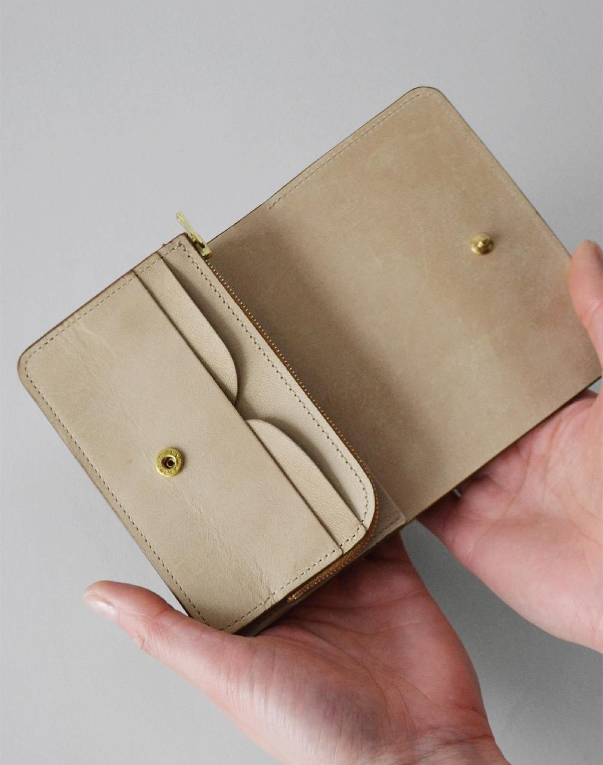 forme short wallet crispell carf taupe forme short wallet crispell carf taupe