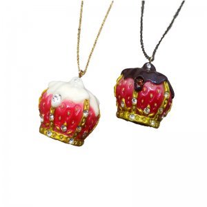 王冠いちごネックレス／バッグチェーン Crownberry necklace/Bagchain