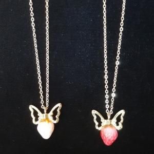 ʥܥڥȡTinyberry with ribbon pendant