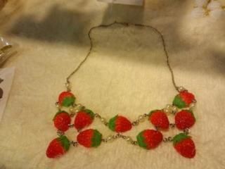 苺ネックレス - 秘密の苺MICOE×Chimicrew