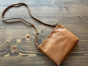 Y'2 LEATHER NATURAL SCAR STEER SACOCHE BAG