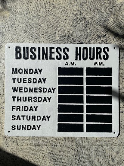 ץ졼 BUSINESS HOURS