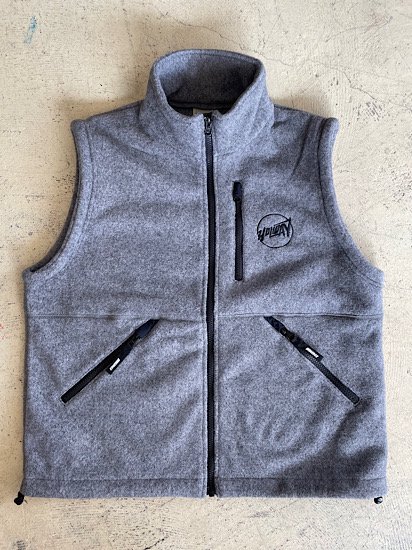 CLASSIC FLEECE VEST