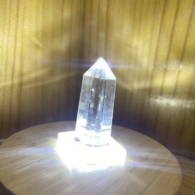 ガネーシュヒマラヤ天然水晶のポイントサイズ：約H45.9×W19.6mm　　　　　　　　　　　　　　　　重量：30g