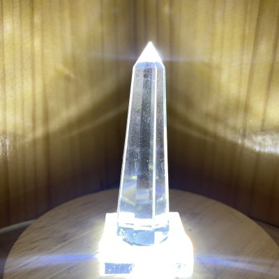 ガネーシュヒマラヤ天然水晶のポイントサイズ：約H66.5×W17.4mm　　　　　　　　　　　　　　　　　重量：29g
