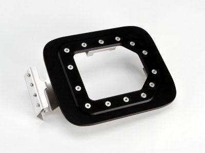Billet Fuel lid Type-D | シャープな意匠が特徴のカスタム