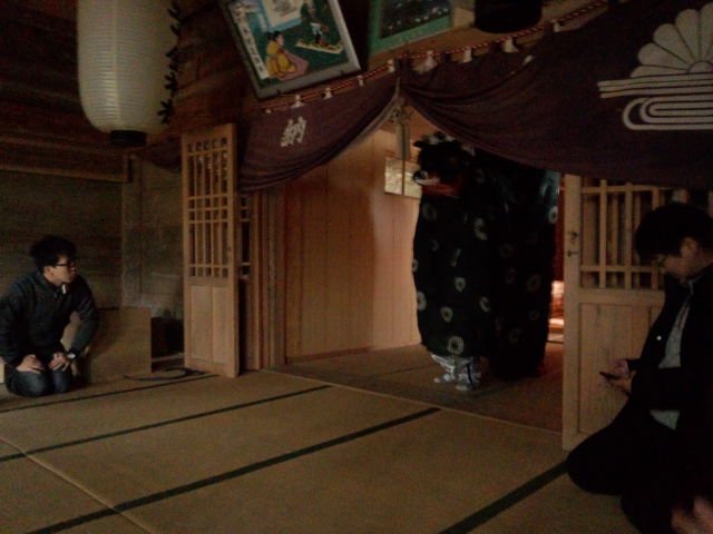 小渕浜の五十鈴神社修復の獅子舞奉納