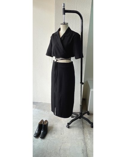 <img class='new_mark_img1' src='https://img.shop-pro.jp/img/new/icons16.gif' style='border:none;display:inline;margin:0px;padding:0px;width:auto;' />Cropped Jacket & Slit skirt set up åץɥ㥱å&åȥ åȥå