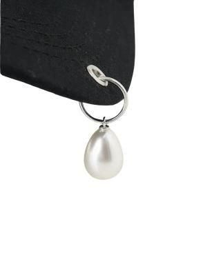 KIMHEKIM PEARL PIERCED BASEBALL CAP キムへキム パールピアス