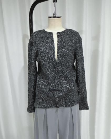 JOHN V-Neck Split Front Knit Top  Vͥå ץåȥե ˥åȥȥå