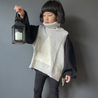 <img class='new_mark_img1' src='https://img.shop-pro.jp/img/new/icons14.gif' style='border:none;display:inline;margin:0px;padding:0px;width:auto;' />arkakama 23aw :  Tautle KNIT VEST (L.GREY)