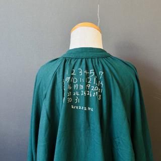 <img class='new_mark_img1' src='https://img.shop-pro.jp/img/new/icons16.gif' style='border:none;display:inline;margin:0px;padding:0px;width:auto;' />[ SALE 20%OFF ]   [ webstore] arkakama spring'25 : VISCOSE  SC SHIRT (GREEN)