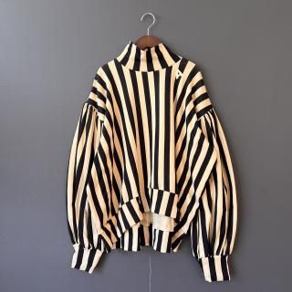 <img class='new_mark_img1' src='https://img.shop-pro.jp/img/new/icons14.gif' style='border:none;display:inline;margin:0px;padding:0px;width:auto;' />[ Ladies'  ]  arkakama spring'25 : SPD  OLDY Sweatshirt ( CIRCUS/IVORY x BLACK)