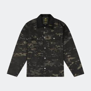 <img class='new_mark_img1' src='https://img.shop-pro.jp/img/new/icons34.gif' style='border:none;display:inline;margin:0px;padding:0px;width:auto;' />QILO x IRREGULARS Trucker Jacket in Multicam Black