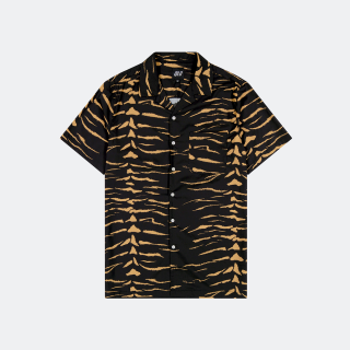 <img class='new_mark_img1' src='https://img.shop-pro.jp/img/new/icons15.gif' style='border:none;display:inline;margin:0px;padding:0px;width:auto;' />Resort Shirt in Black Tiger