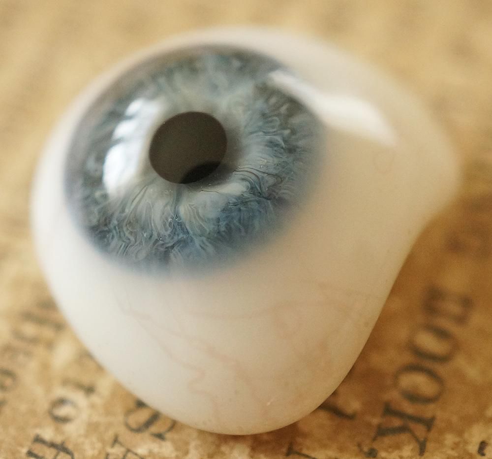 何でも揃う アンティーク・義眼（ドイツ・ラウシャ製／1890年頃） - Guignol 工芸品