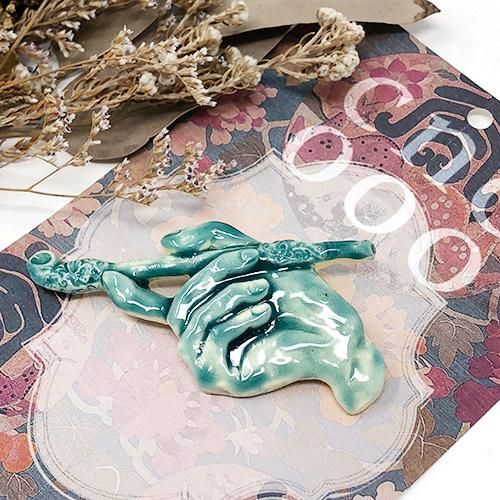 ⭐︎新品⭐︎イグアナ ブローチ グリーン／conoco conoco（アクセサリー） - Guignol [ギニョール] web shop
