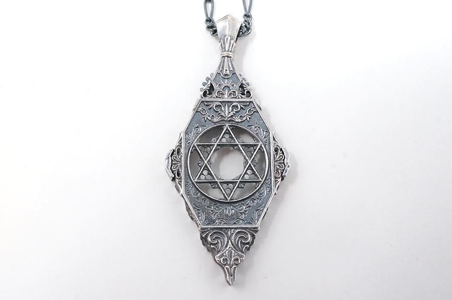 GimmelGarden 悪魔チップペンダント　GuardiaStrana 0424231831_680a483765354.jpg