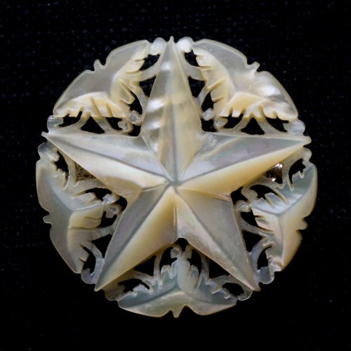 マザーオブパールのブローチ/ベツレヘムの星（4cm）