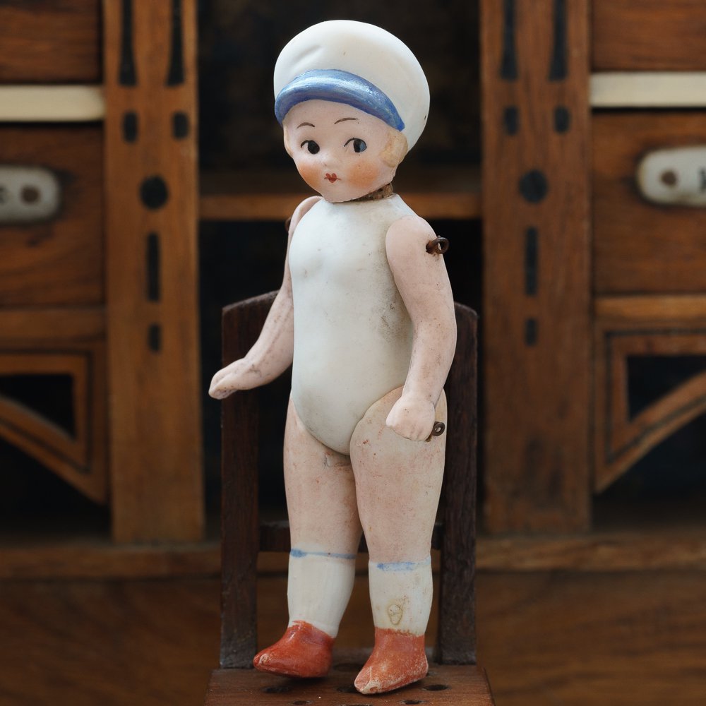帽子の女の子のビスクドール（ドイツ1920年頃） - Guignol [ギニョール