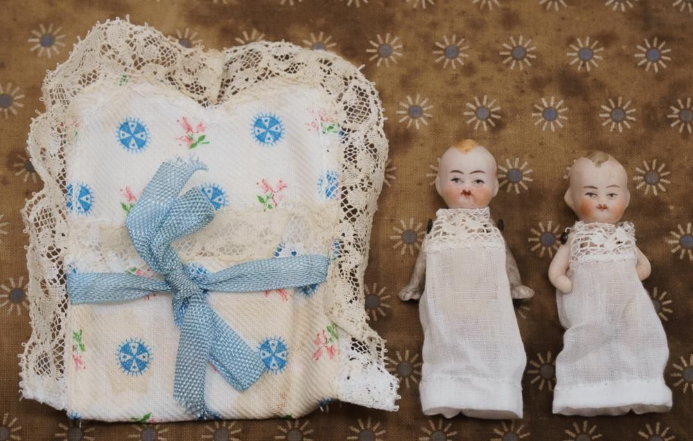 日本人気超絶の 双子の赤ちゃん・ビスクドール（ドイツ1910年頃） Guignol - コレクション