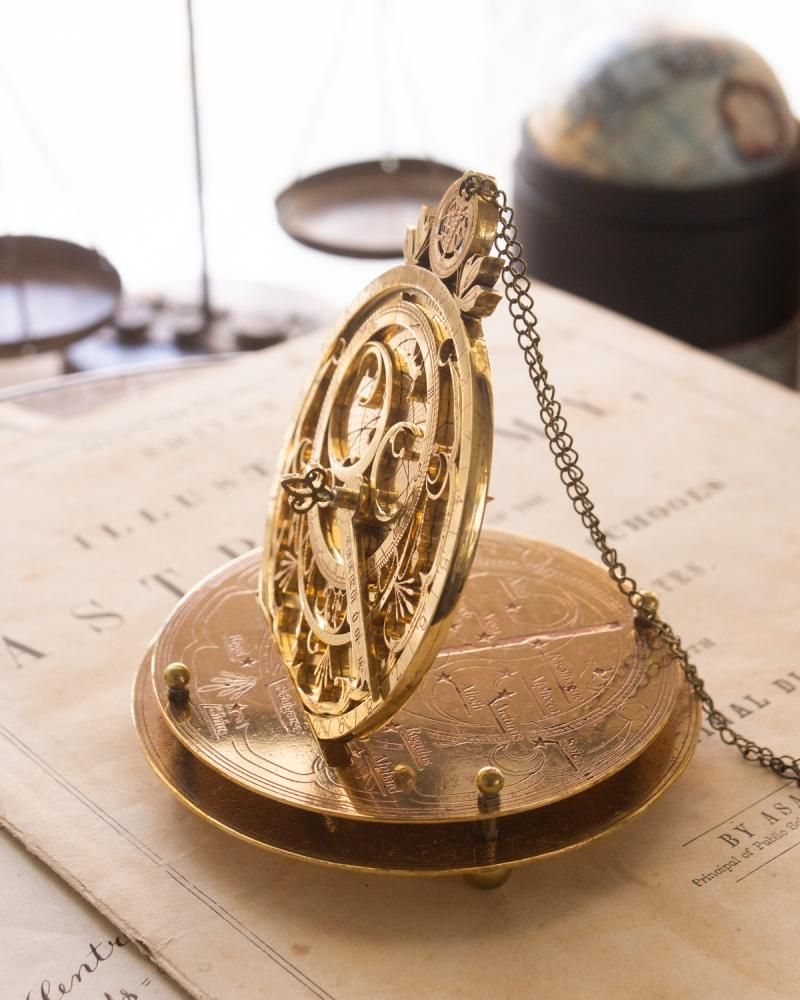 チ。－地球の運動について－ アストロラーベ ペンダント チ。－地球の運動について－ アストロラーベペンダント - メルカリ