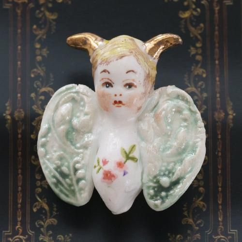 鷹塀三奈さん作「約束の天使」 Amazon | 鷹塀三奈 「GOOD NIGHT LITTLE RABBIT」 ウサギ 絵画