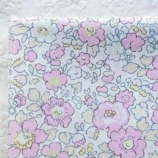 ͢Хƥ٥åĥȡ֥꡼Liberty Tana Lawn Betsy Bleached