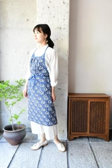 woof ×nara リバティタナローン ARNE タックギャザーエプロン