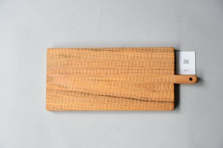 （即売）木工房PUU 小沢賢一　くるみのカッティングボード　彫りありロング　38