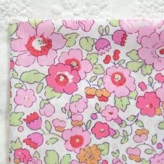 ͢Хƥʥ󡡥٥åĥޥLiberty Tana Lawn Betsy