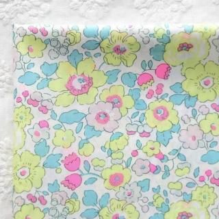 ͢Хƥ٥åĥͥߥLiberty Tana Lawn The Confection Collection Betsy