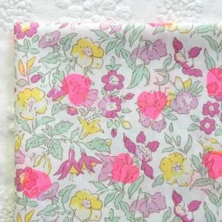 ʿٴָʡ͢Хƥ˥ååȥ󡡥ޥߡͥϡȥץȡLiberty Tana Lawn Betsy