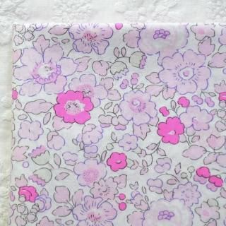 ͢Хƥ٥åĥ쥢ѡץ롡֥꡼Liberty Tana Lawn Bleached