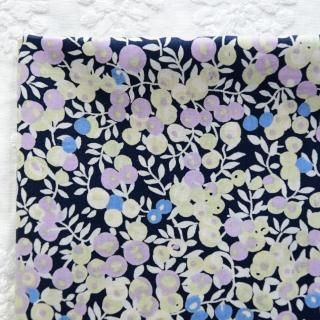 <img class='new_mark_img1' src='https://img.shop-pro.jp/img/new/icons20.gif' style='border:none;display:inline;margin:0px;padding:0px;width:auto;' />߸˰SALE͢Хƥȥ㡼顼130cm50cmLiberty Tana Lawn