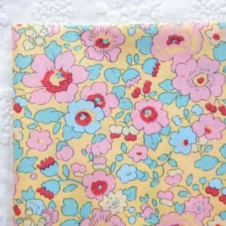 <img class='new_mark_img1' src='https://img.shop-pro.jp/img/new/icons20.gif' style='border:none;display:inline;margin:0px;padding:0px;width:auto;' />߸˰SALE͢Хƥ٥åĥե130cm50cmLiberty Tana Lawn