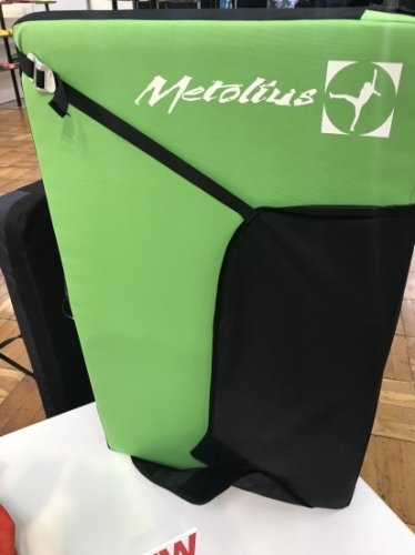 METOLIUS(メトリウス) session2(セッション2) ※メインマットの価格破壊 ※1100円値下がり ※122×91×10cm 4kg