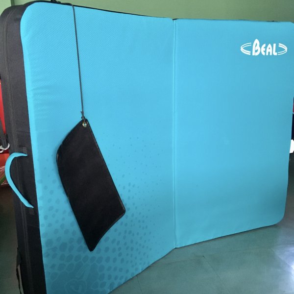 Beal(ベアール) Double Air Bag(ダブルエアバッグ) ※3層構造厚み14cmの高級仕様 ※軽さと耐久性とコスパでおススメ ※3800円値下がり ※130×100×14cm 5.8kg