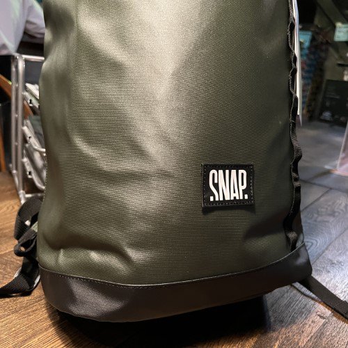snap(スナップ) Backpack(バックパック)23L ※都会的なTPU防水バッグ ※2022年新モデル