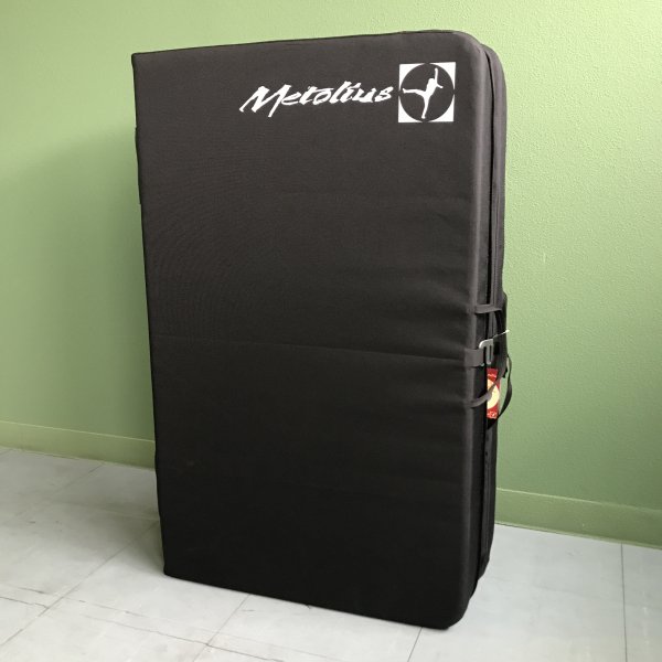 METOLIUS(メトリウス) The Basic Pad(ザ ベーシックパッド) ※価格破壊のメインマット ※91.4×121.9×10.2cm 3.35kg